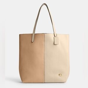 NWT COACH North Nomad Tote In Colorblock Leather Brass Ivory Beige Multi CN424